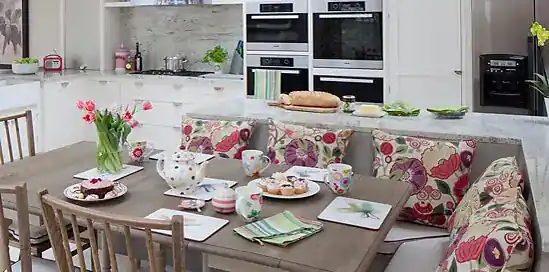 Jedálenské lavice sú späť, vyberte si!