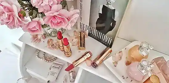 Dnes radí Eliška: Ako si efektívne zorganizovať kozmetiku