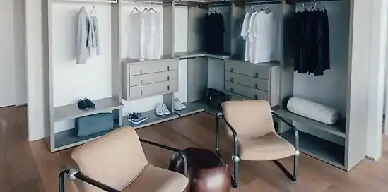 Šatníky: sprievodca výberom skríň a tipy na ekologický šatník