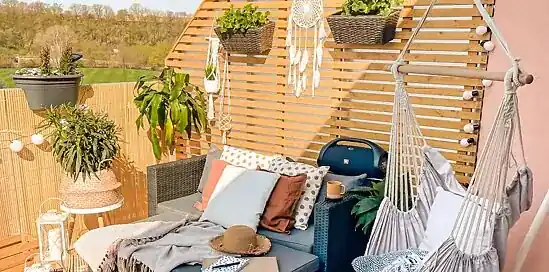 Balkón a terasa v rôznych štýloch