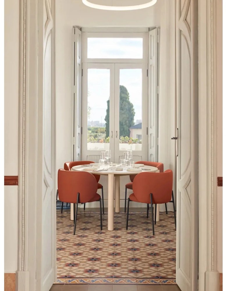 Červené čalúnené jedálenské kreslá v súprave 2 ks Mogi – Teulat