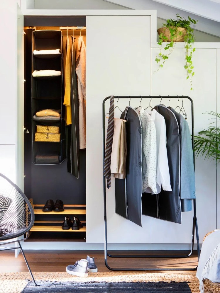 Čierny závesný organizér so 6 priehradkami Compactor Garment So