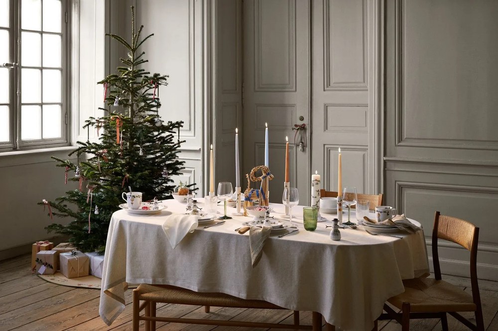 Porcelánová vianočná figúrka (výška 9 cm) Hammershøi Snowwife – Kähler Design