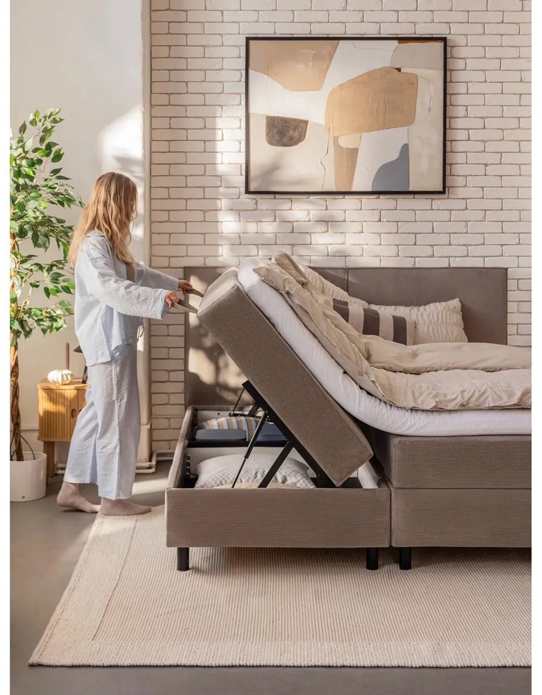 Boxspring posteľ taupe s úložným priestorom 180x200 cm Elva Bold – Bonami Selection