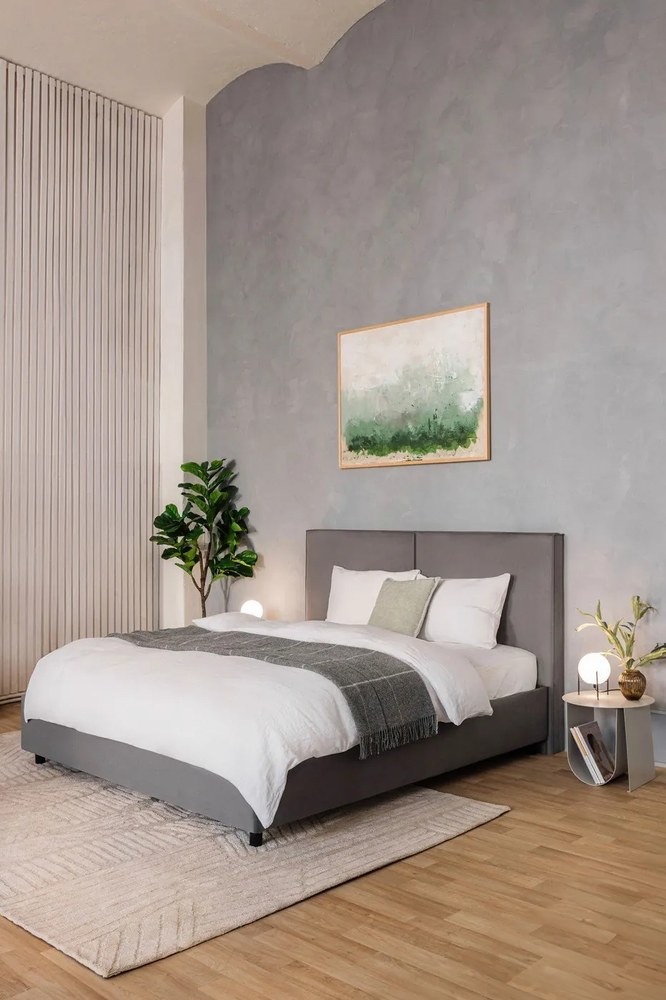 Sivá čalúnená dvojlôžková posteľ s úložným priestorom s roštom 160x200 cm Myra Bold – Bonami Selection