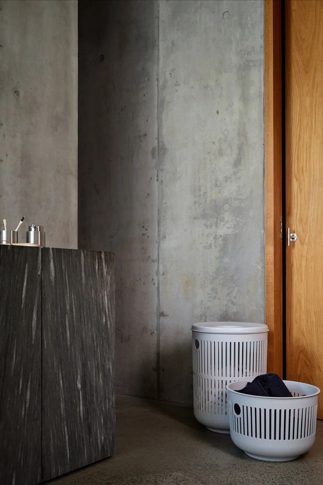 Téglik na zubné kefky z nehrdzavejúcej ocele v matne striebornej farbe Ume – Zone