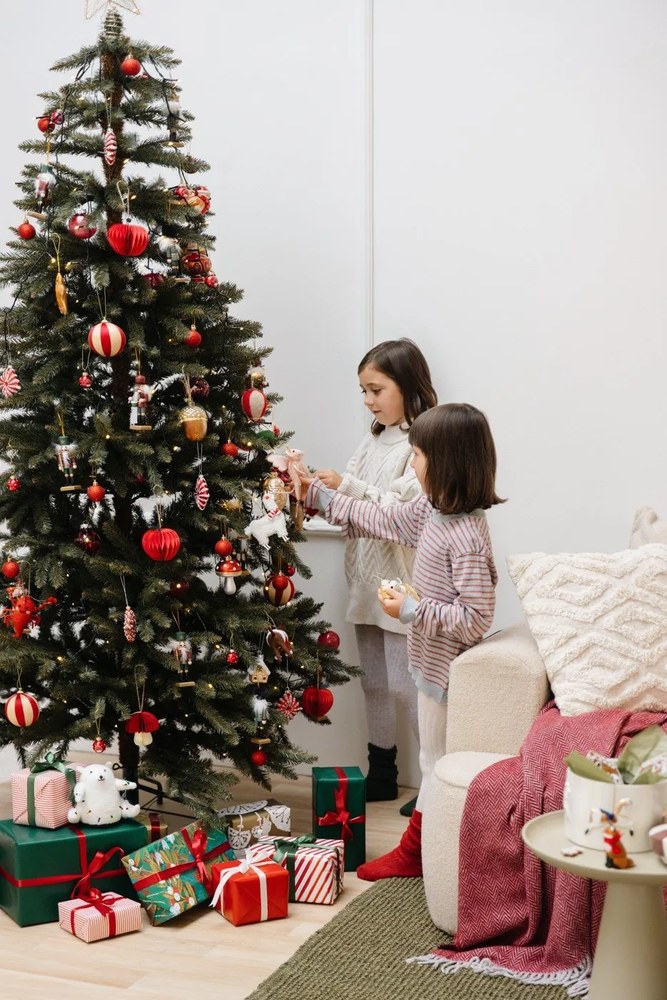 Sklenená vianočná ozdoba 9 cm Candy – Bloomingville