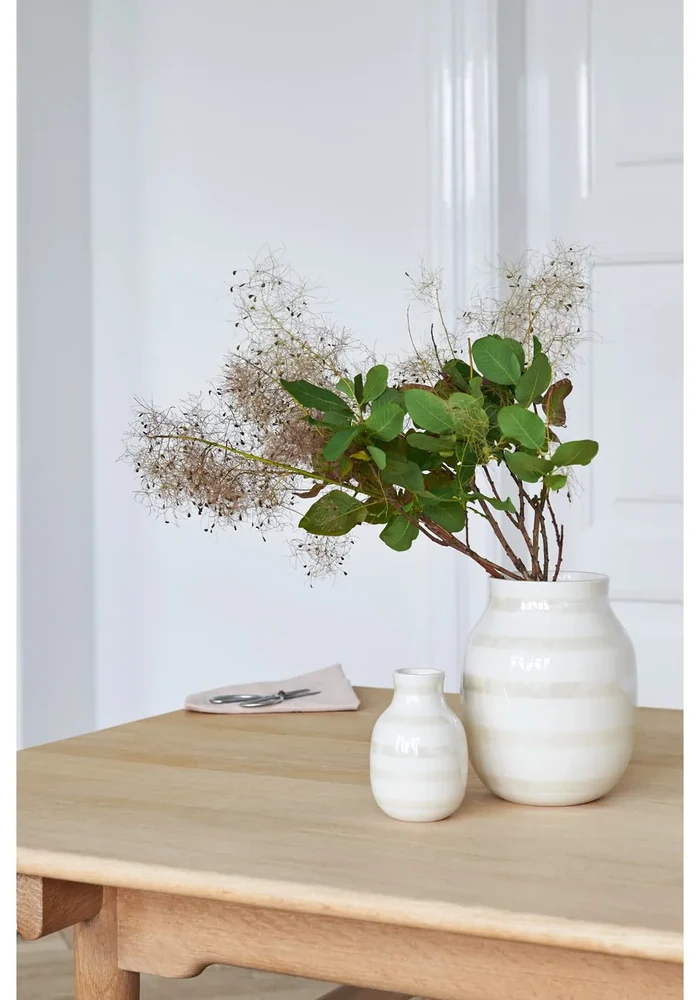 Biela kameninová váza Kähler Design Omaggio, výška 20 cm