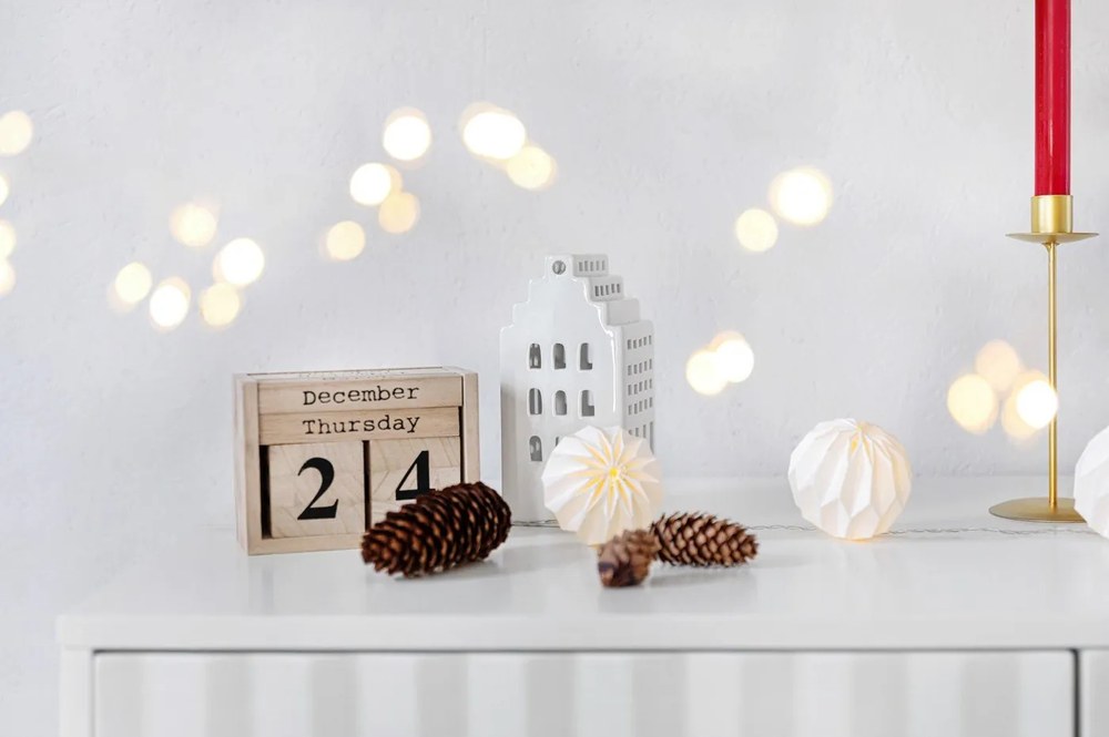 Biela vysoká komoda 97x130 cm Sierra - Teulat