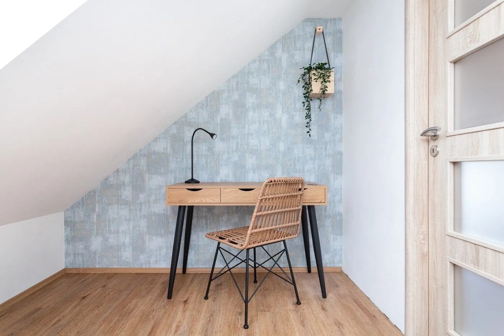 Pracovný stôl v dekore dreva Actona Neptun