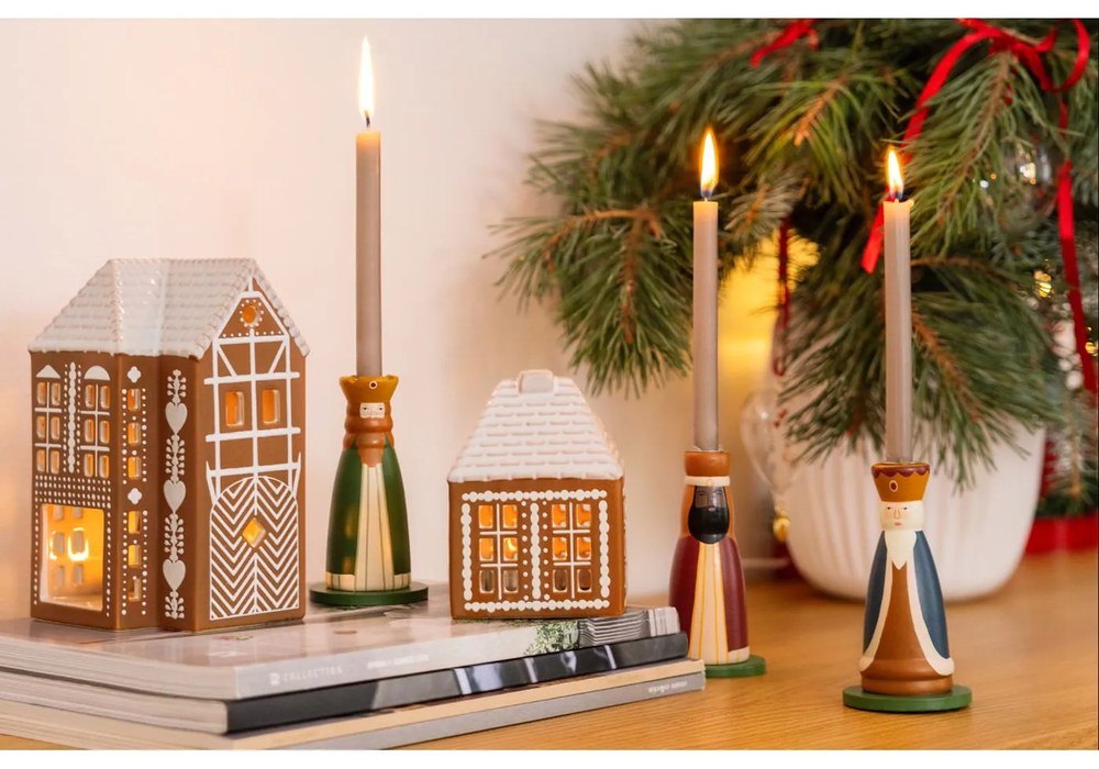 Drevené svietniky s vianočným motívom v súprave 3 ks Betiel – Bloomingville