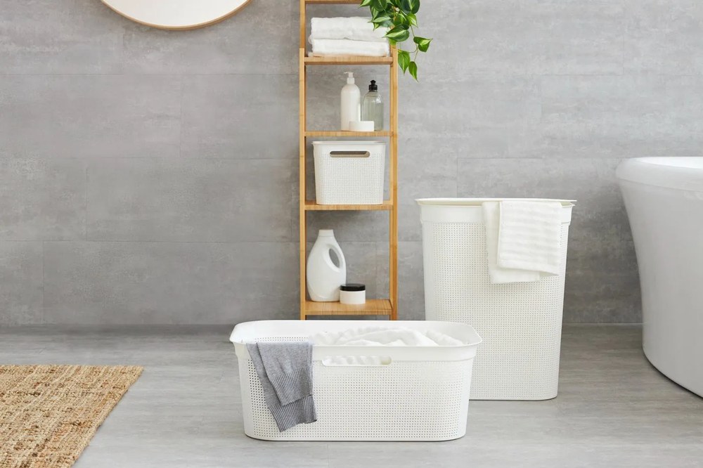 Biely plastový kôš na bielizeň 50 l Brisen - Rotho