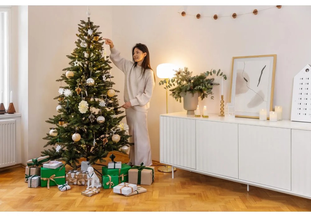 Sklenená vianočná ozdoba Nancy – Bloomingville