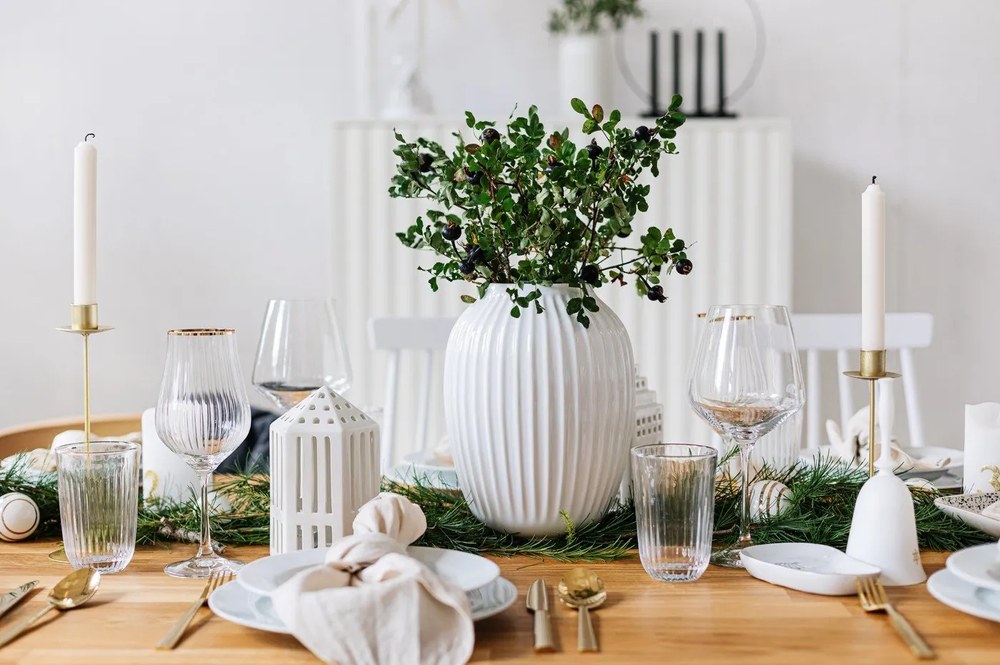 Antikoro príbor v zlatej farbe 16 ks Avie – Premier Housewares