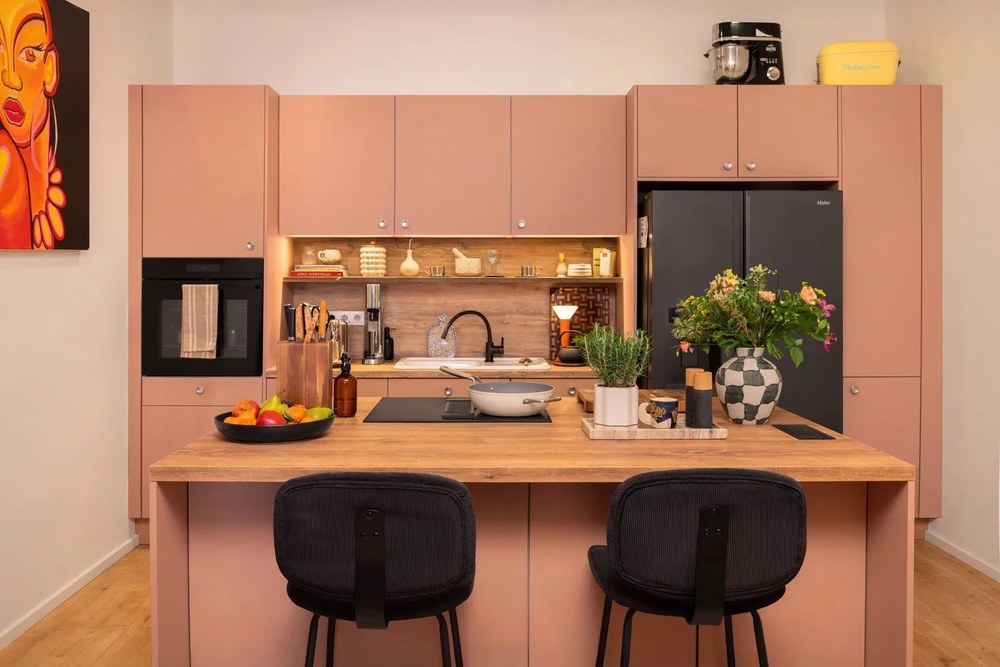 Oranžová stmievateľná stolová lampa (výška 30 cm) Flash – Hübsch