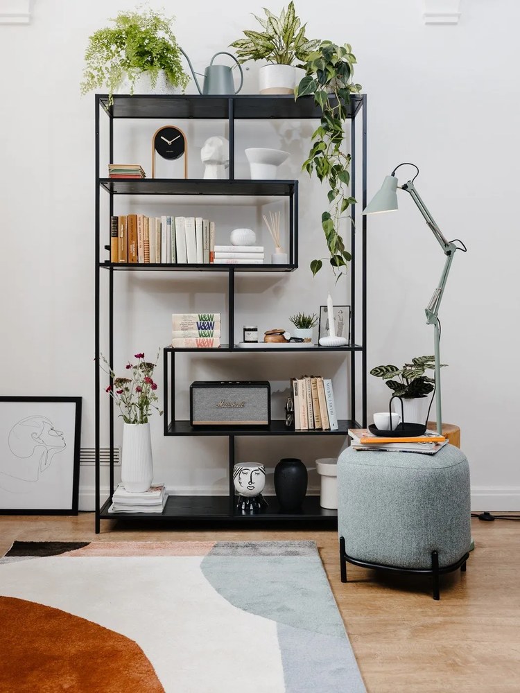 Čierny kovový servírovací podnos Zone Singles, ø 20 cm