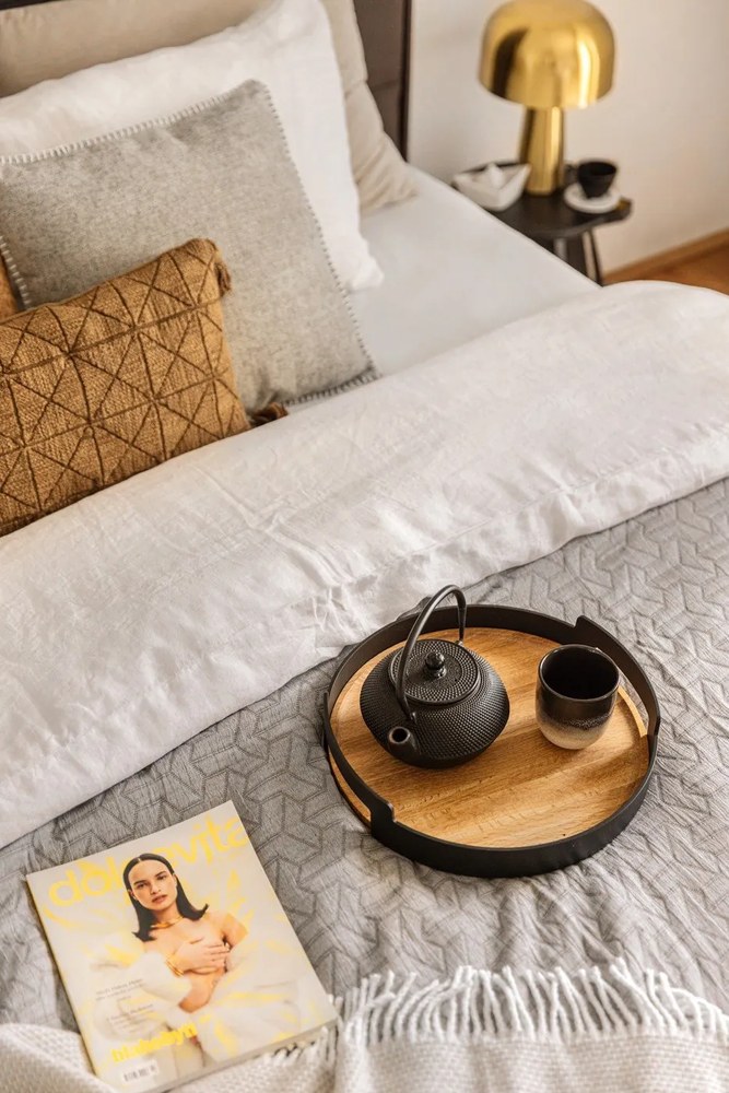 Čierno-biely kameninový hrnček Ladelle Cafe, 300 ml