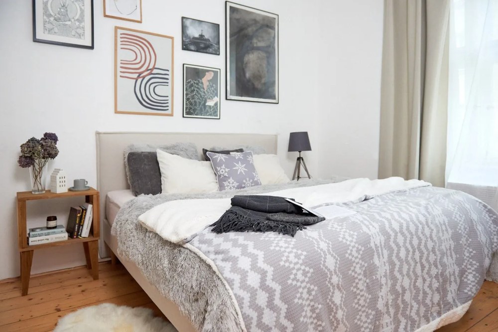 Svetlosivé mikroplyšové obliečky Catherine Lansfield Cuddly, 200 x 200 cm