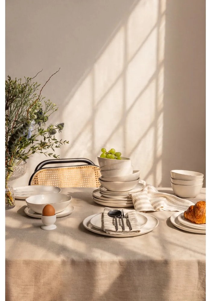 Čierno-biely porcelánový kalíšok na vajcia Maxwell & Williams Tint