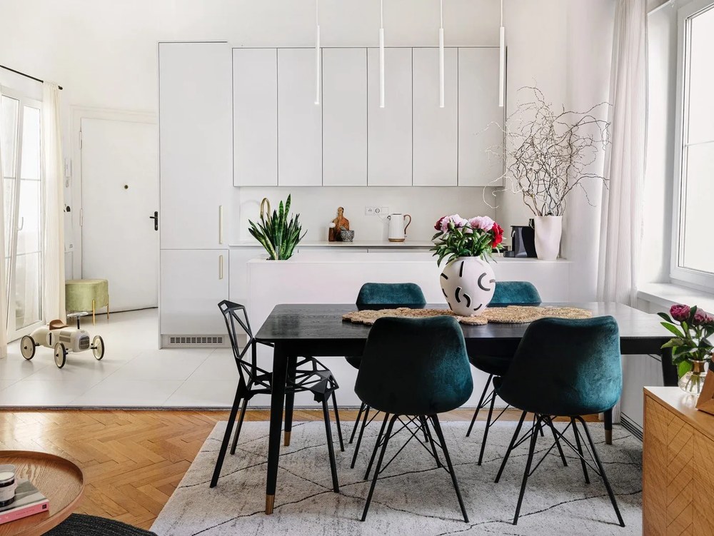 Biele závesné svietidlo Sollux Fideus Single