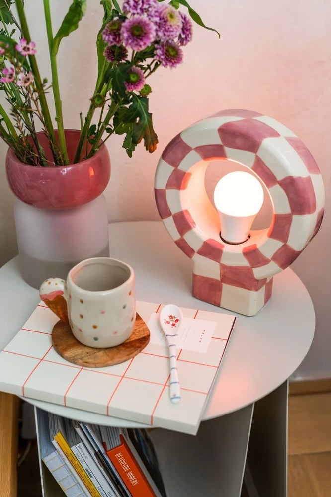 Kovový okrúhly odkladací stolík ø 43 cm Cher – Bloomingville