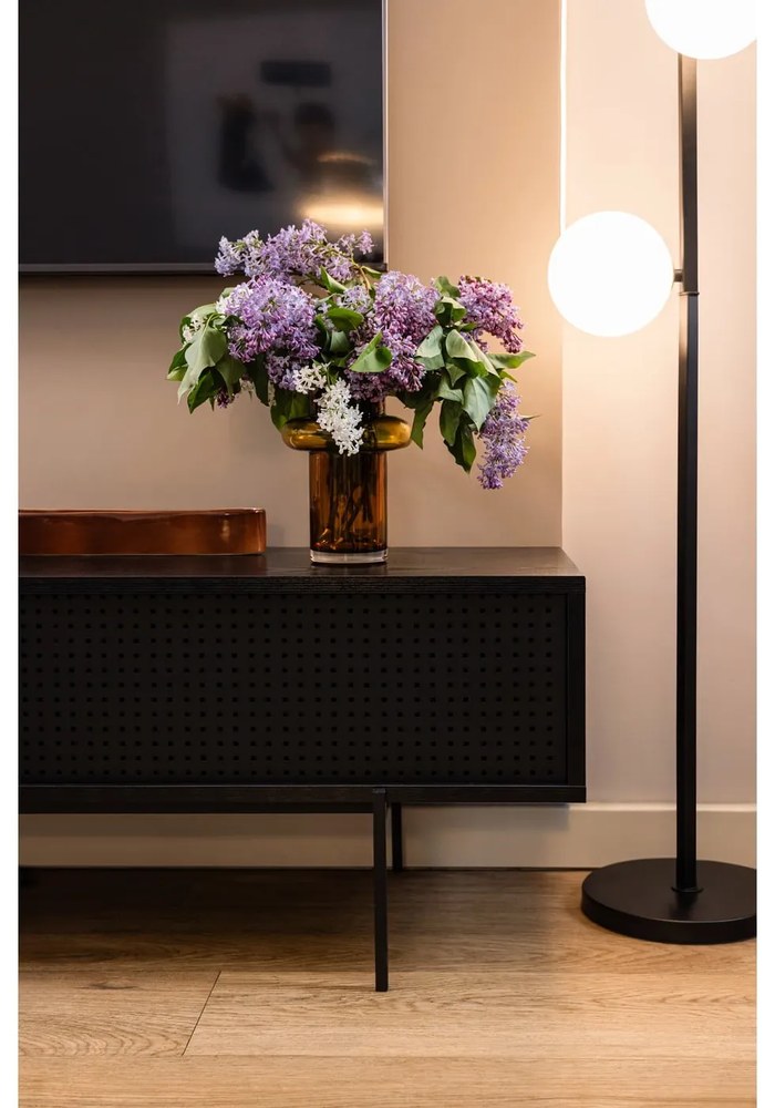 Čierny TV stolík v dekore jaseňa 140x45 cm Angus – Actona