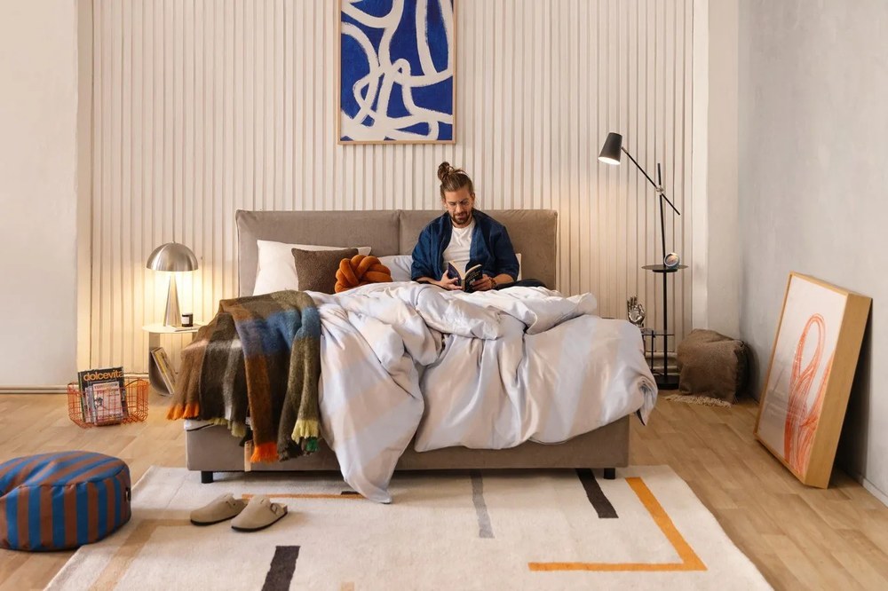 Stolová lampa v striebornej farbe Leitmotiv Sublime, výška 51 cm