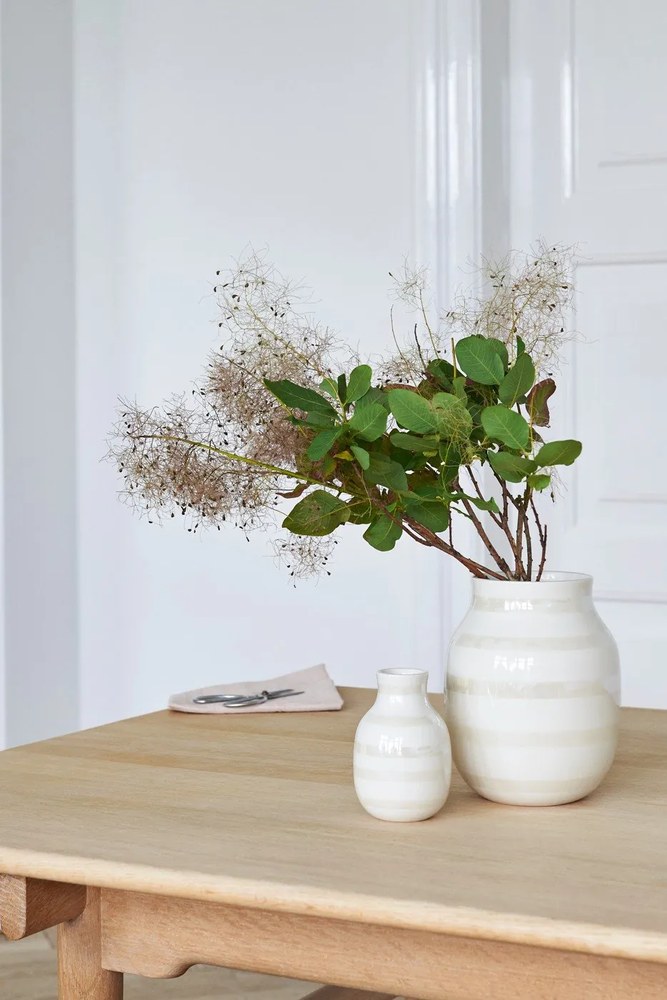 Biela kameninová váza Kähler Design Omaggio, výška 20 cm