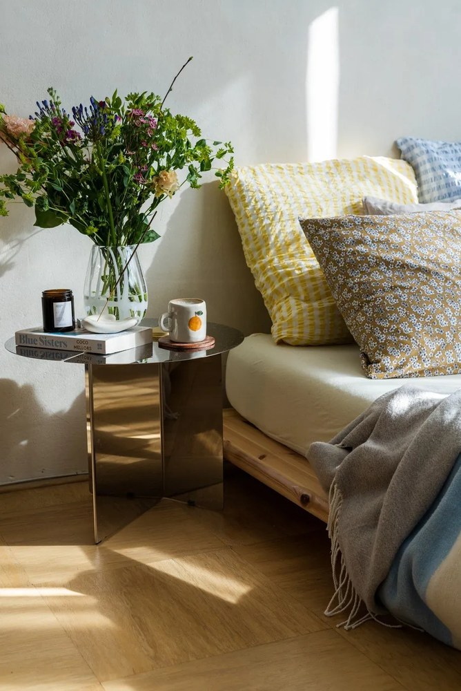 Krémovobiely keramický detský hrnček 230 ml Agnes – Bloomingville Mini