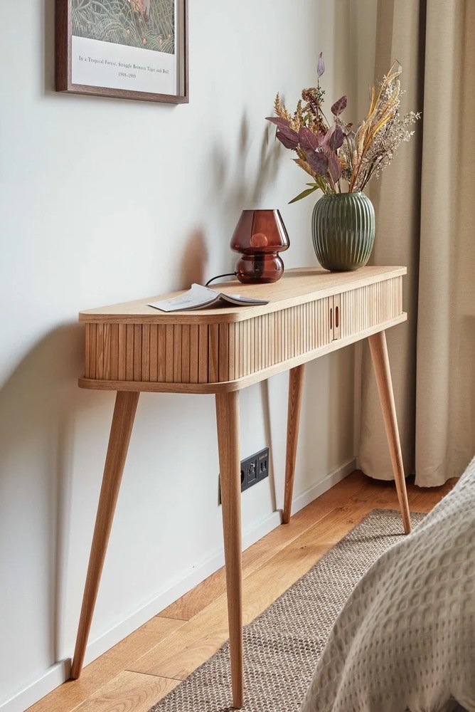 Konzolový stolÍk Zuiver Barbier