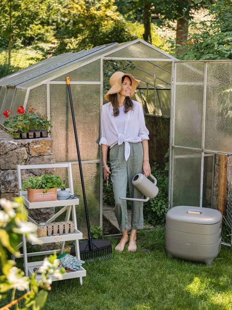 Stojan z borovicového dreva na kvety Esschert Design