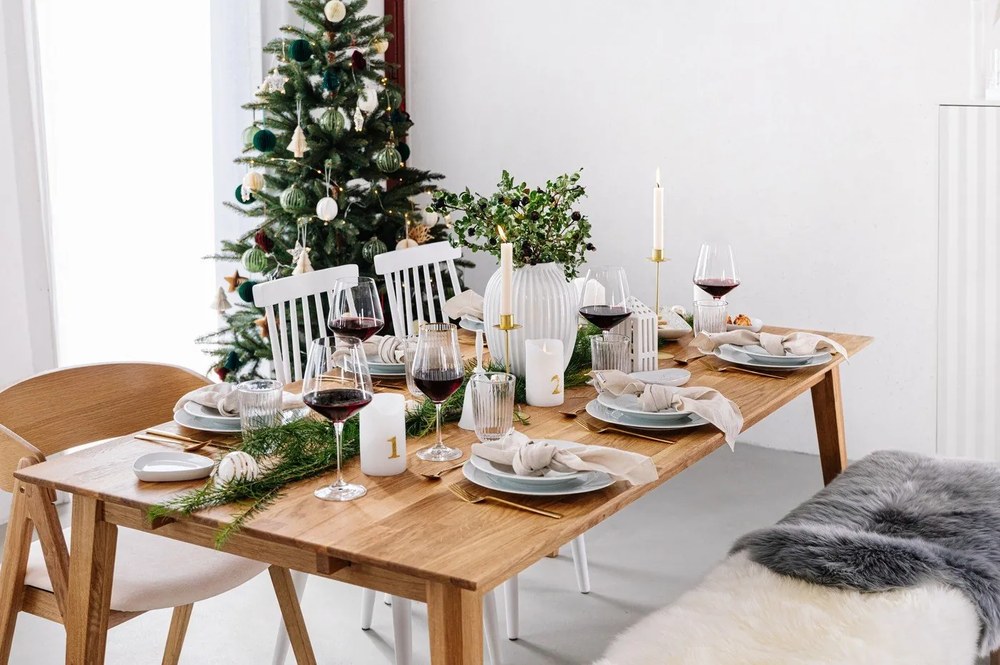 Antikoro príbor v zlatej farbe 16 ks Avie – Premier Housewares