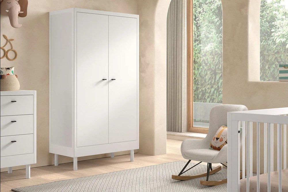 Biela postieľka z bukového dreva 70x140 cm Forrest – Vipack