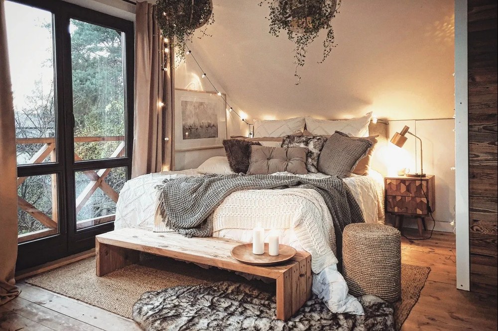 Biela sviečka Ego Dekor Cylinder Pure, doba horenia 50 h