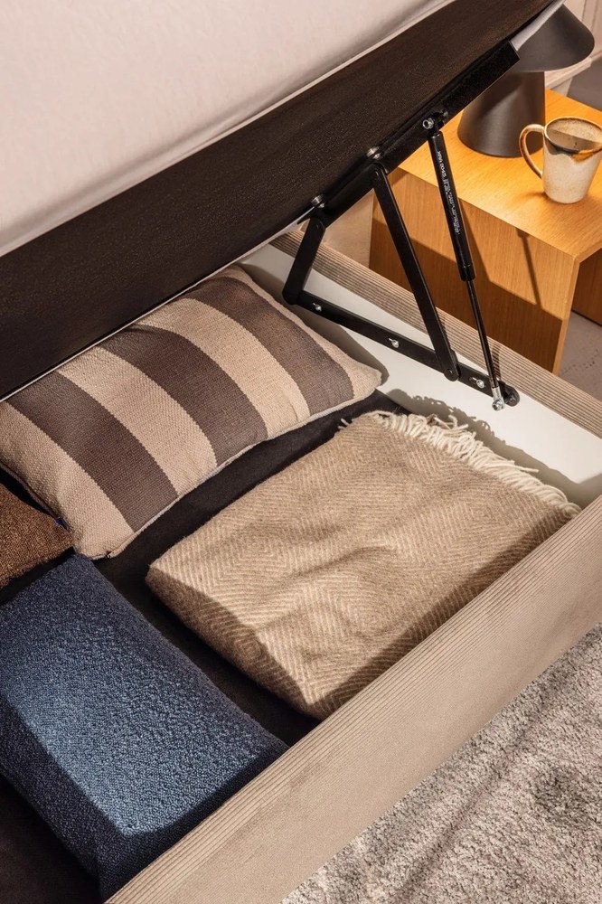 Hrnček z kameniny Bloomingville Jules, 400 ml