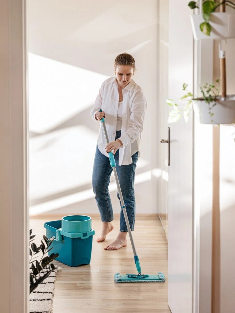 Set vedierka a mopu na podlahu LEIFHEIT Combi Clean M