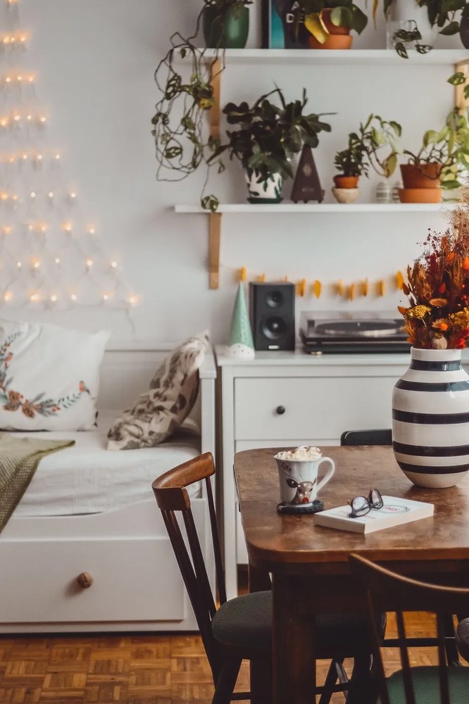 Čierno-biela kameninová váza Kähler Design Omaggio, výška 30,5 cm