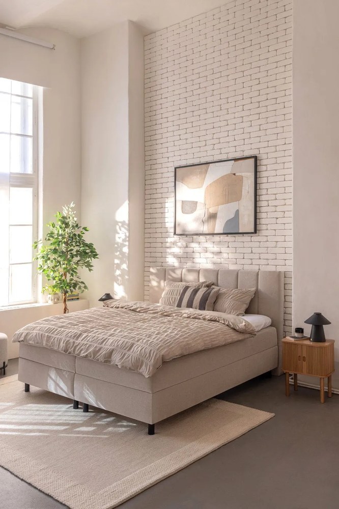 Béžová boxspring posteľ s úložným priestorom 180x200 cm Elva Bold Line – Bonami Selection