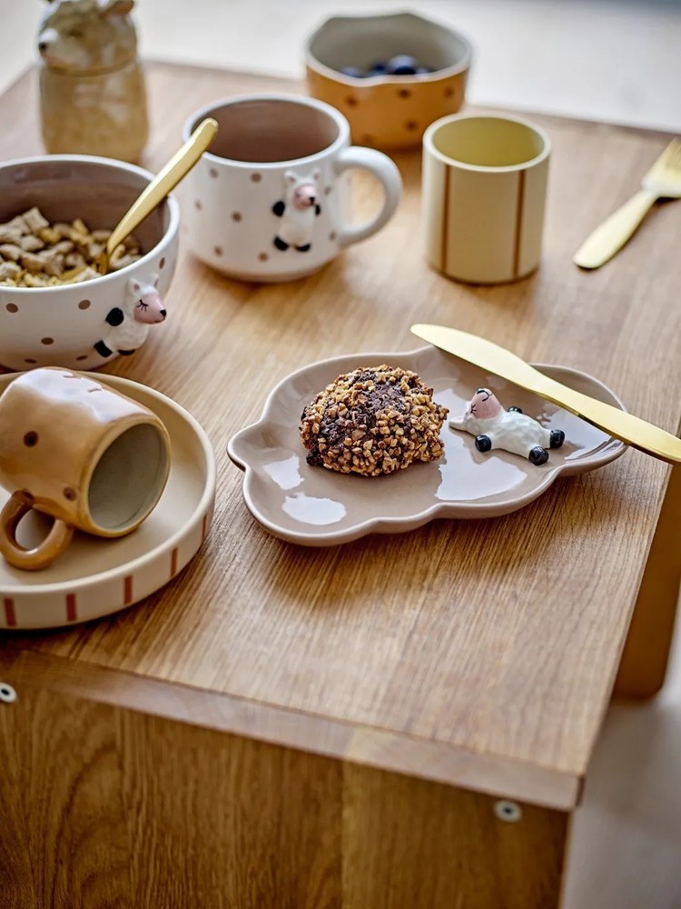 Biely keramický detský hrnček na kakao 370 ml Dolly – Bloomingville Mini