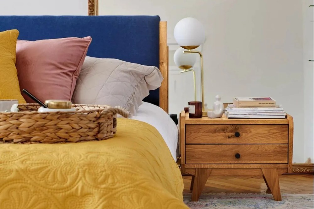 Nočný stolík z dubového dreva Retro 1 - The Beds