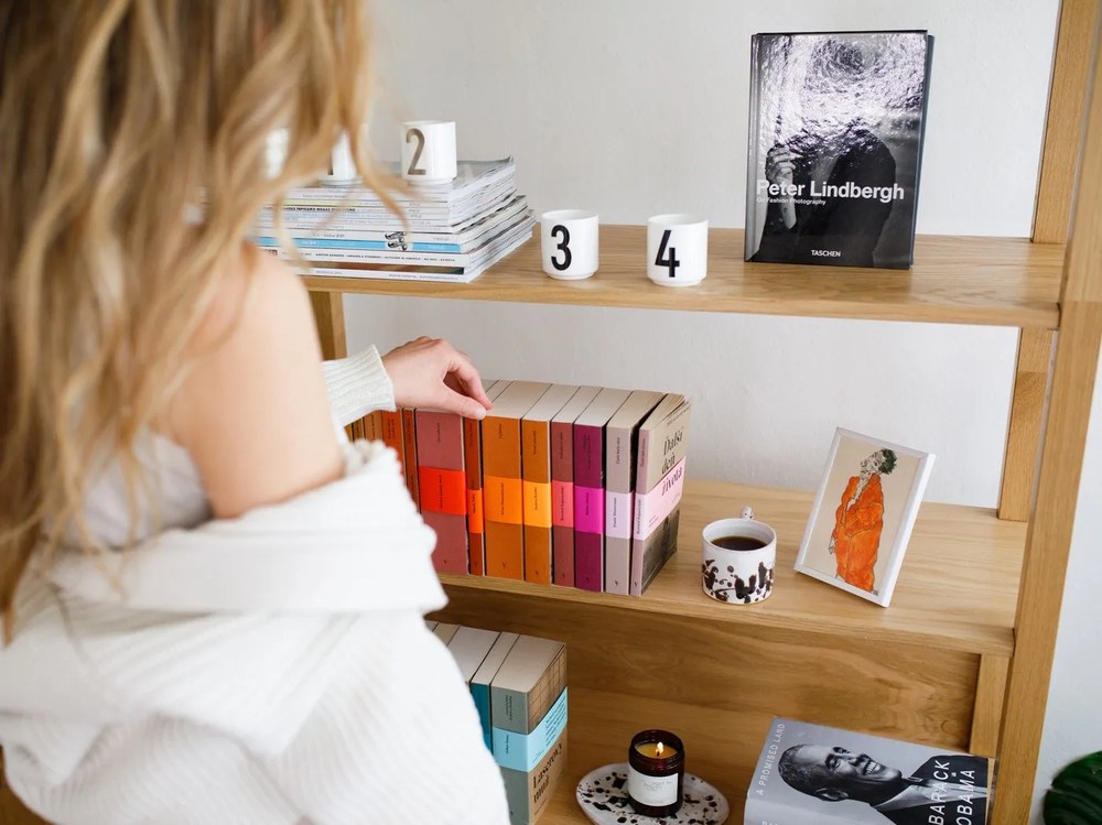 Vonná sójová sviečka doba horenia 40 h Slavic Edition: #09 Library – Perfumed Prague