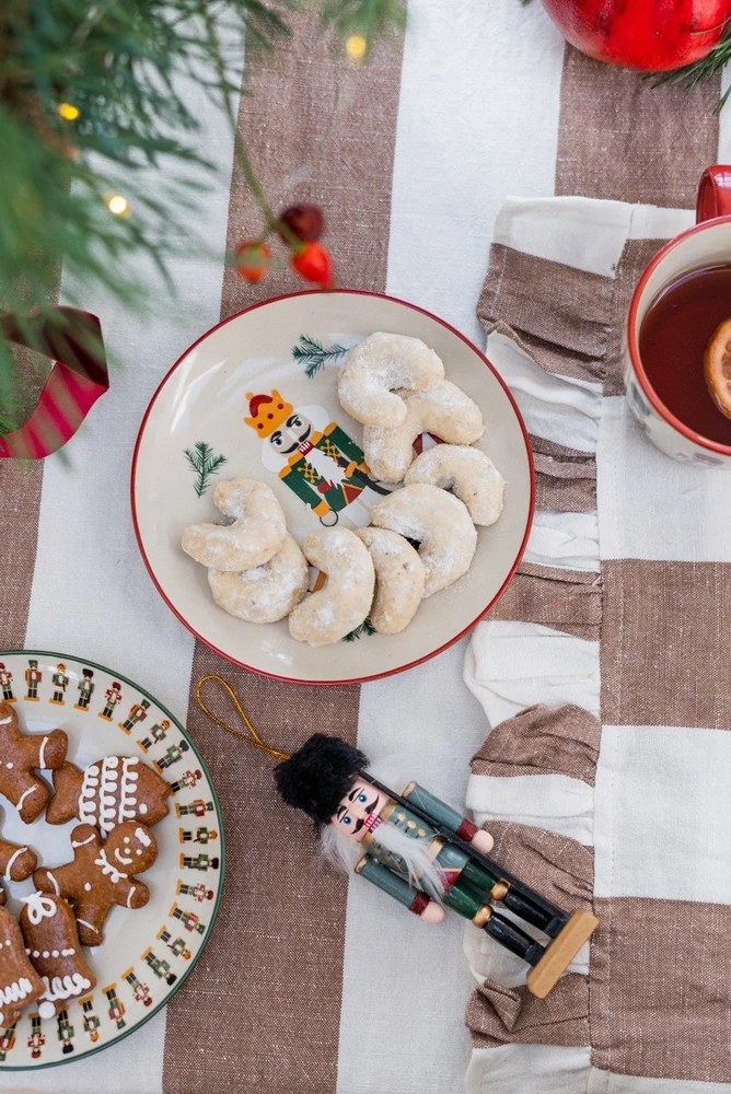 Drevené vianočné ozdoby v súprave 6 ks 13 cm Nikita – Bloomingville