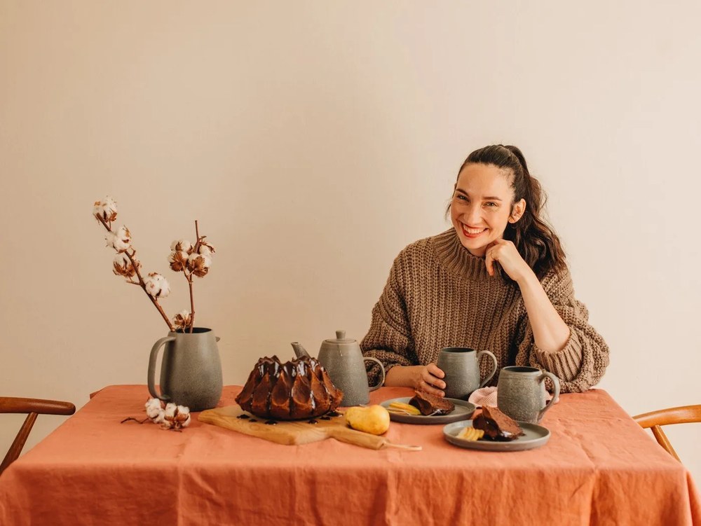 Sivý kameninový hrnček Bloomingville Kendra, 500 ml