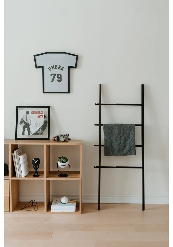 Čierny plastový rámček na stenu 50x54,5 cm T-Frame – Umbra