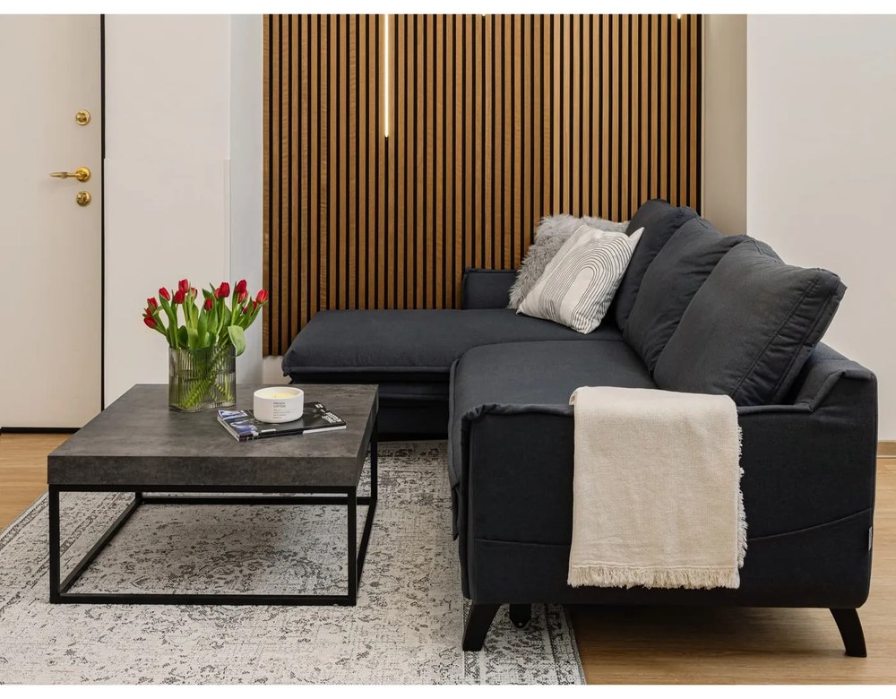 Sivý vankúš Tiseco Home Studio Sheepskin, 45 x 45 cm