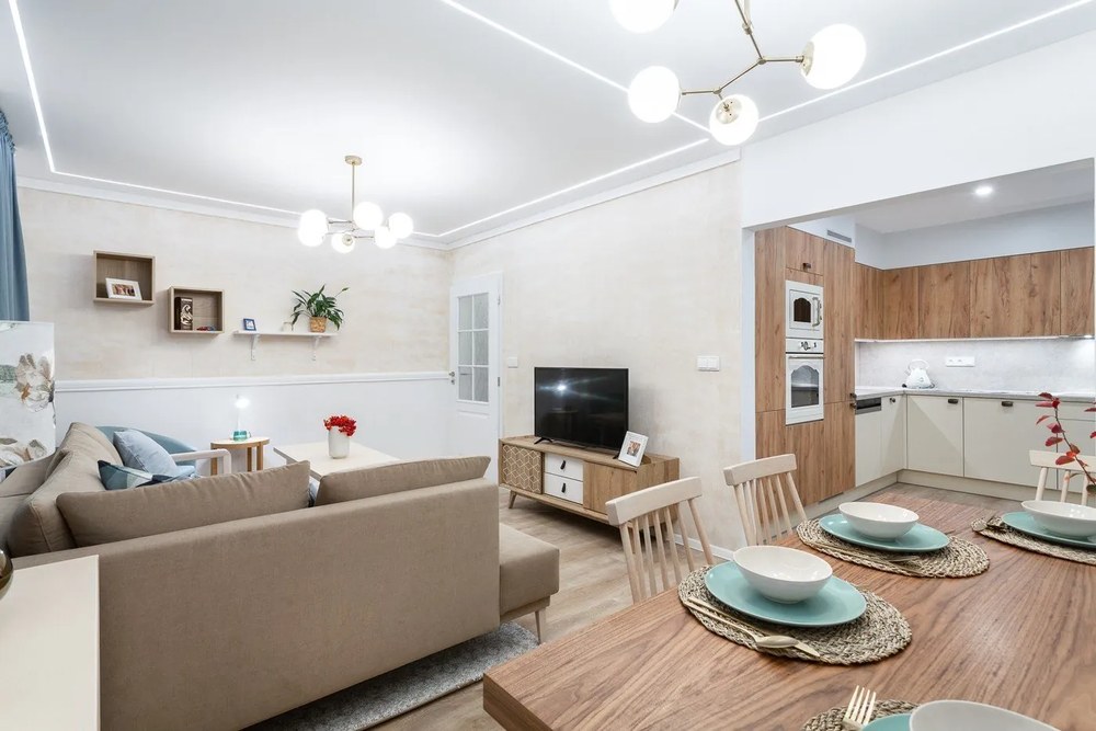 Hnedo-biela TV komoda Marckeric Java