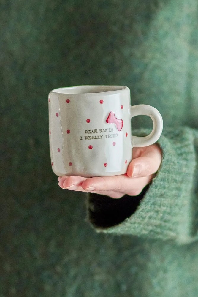 Béžový hrnček s vianočným motívom z kameniny 250 ml Christy – Bloomingville