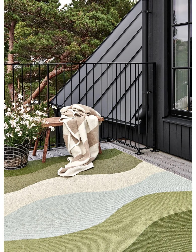 Zelený vnútorný a vonkajší koberec 180x230 cm Urvi Woods – Pappelina