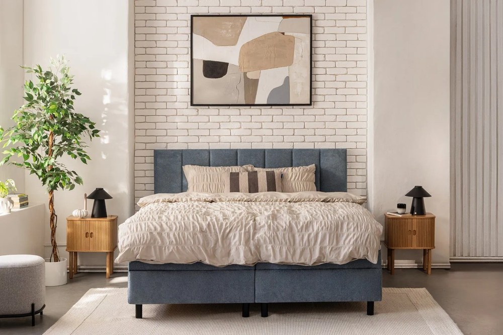 Modrá boxspring posteľ s úložným priestorom 180x200 cm Elva Bold Line – Bonami Selection