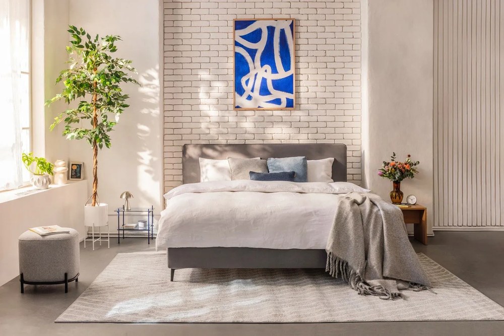 Súprava 2 bielych železných kvetináčov na podstavcoch Hübsch Haggo